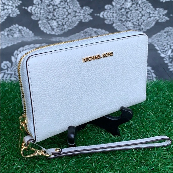 MICHAEL KORS JET SET TRAVEL LG FLAT MF PHN CASE - Picture 9 of 16